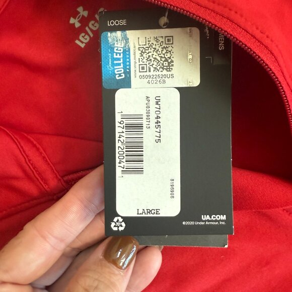 Women's Under Armour Wisconsin Quarter Zip Pullover - Red, Large NWT - Picture 4 of 4